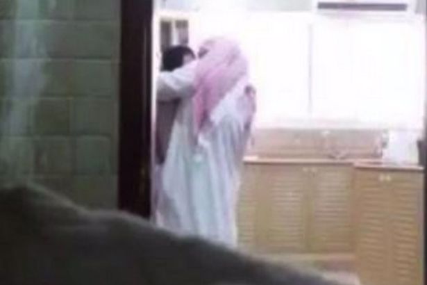 WATCH Woman Catches Husband Having SEX With Housemaid But Theres BIG
