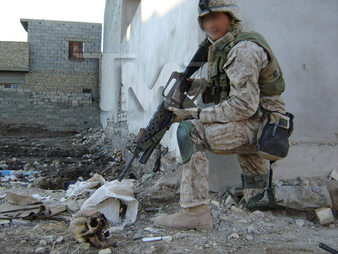 US marines burning bodies