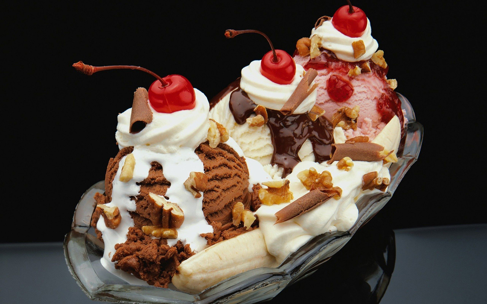 Banana-Split Ice cream