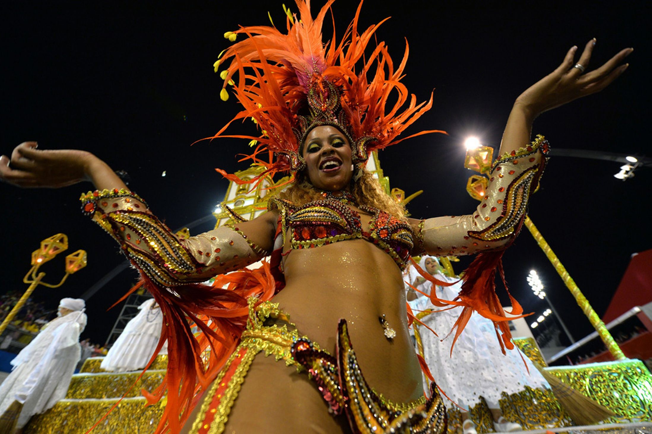More than half a million foreign tourists visit Brazil for carnival every year (Photo Credit: Daily Mirror)