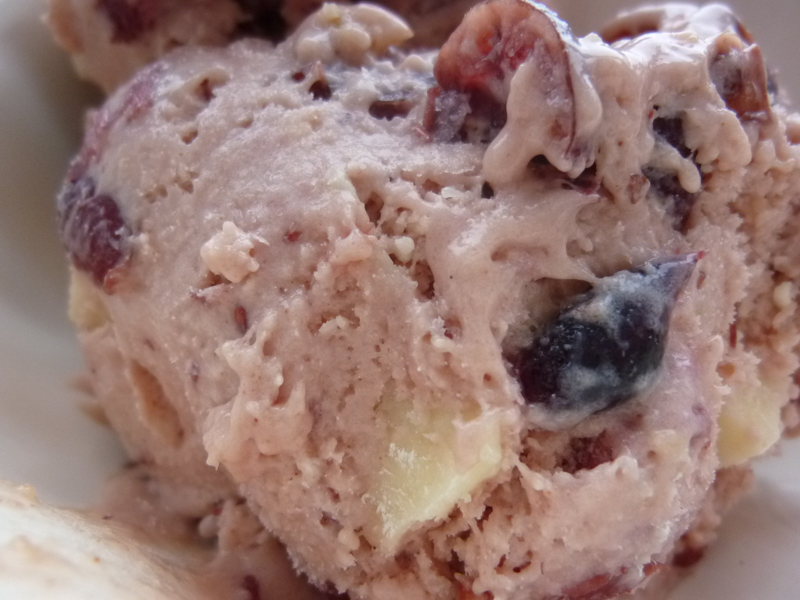 Ice cream Cranberry-Spice-White-Chocolate-Chunk- Ice-Cream-5