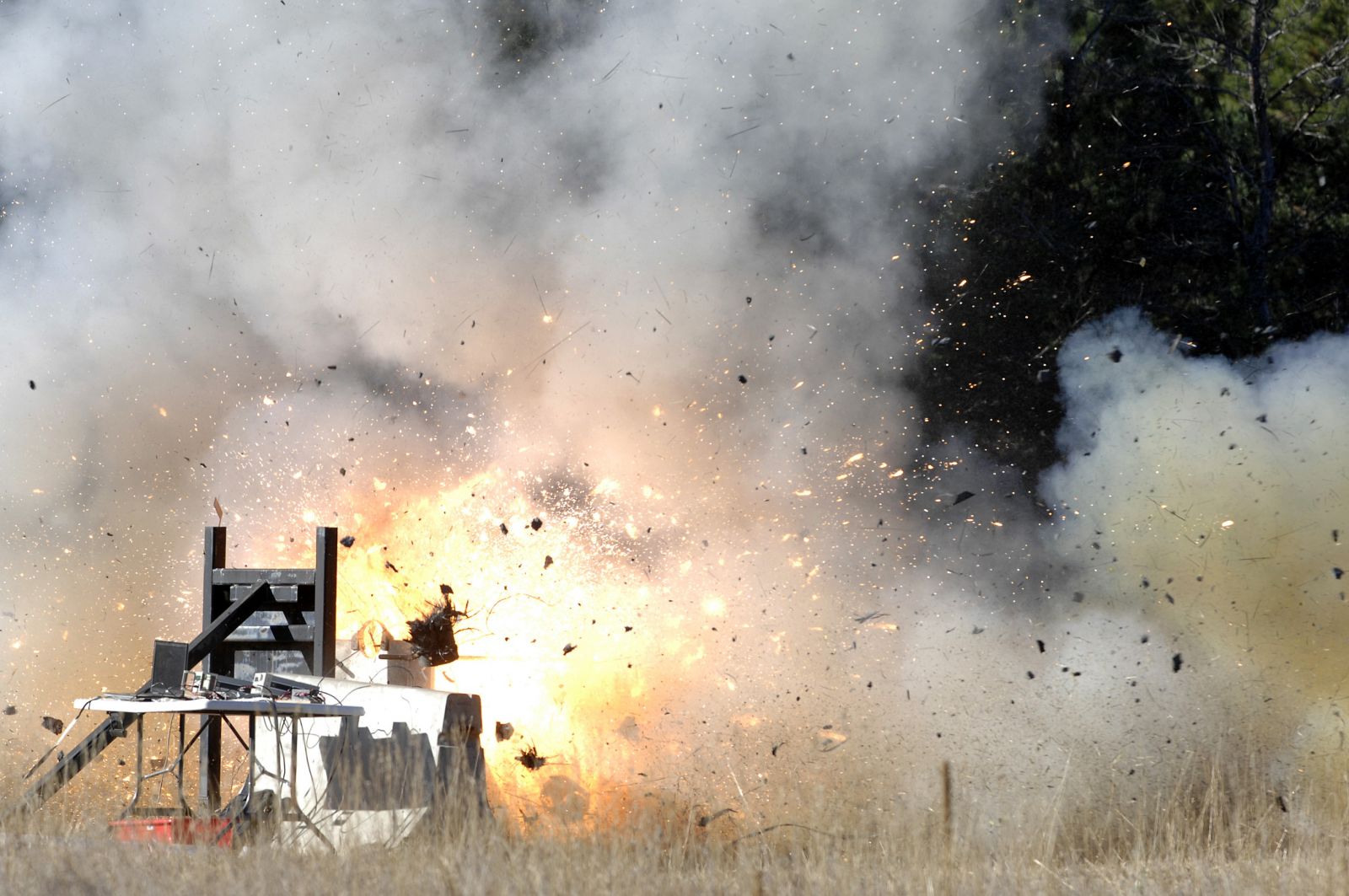 Explosion