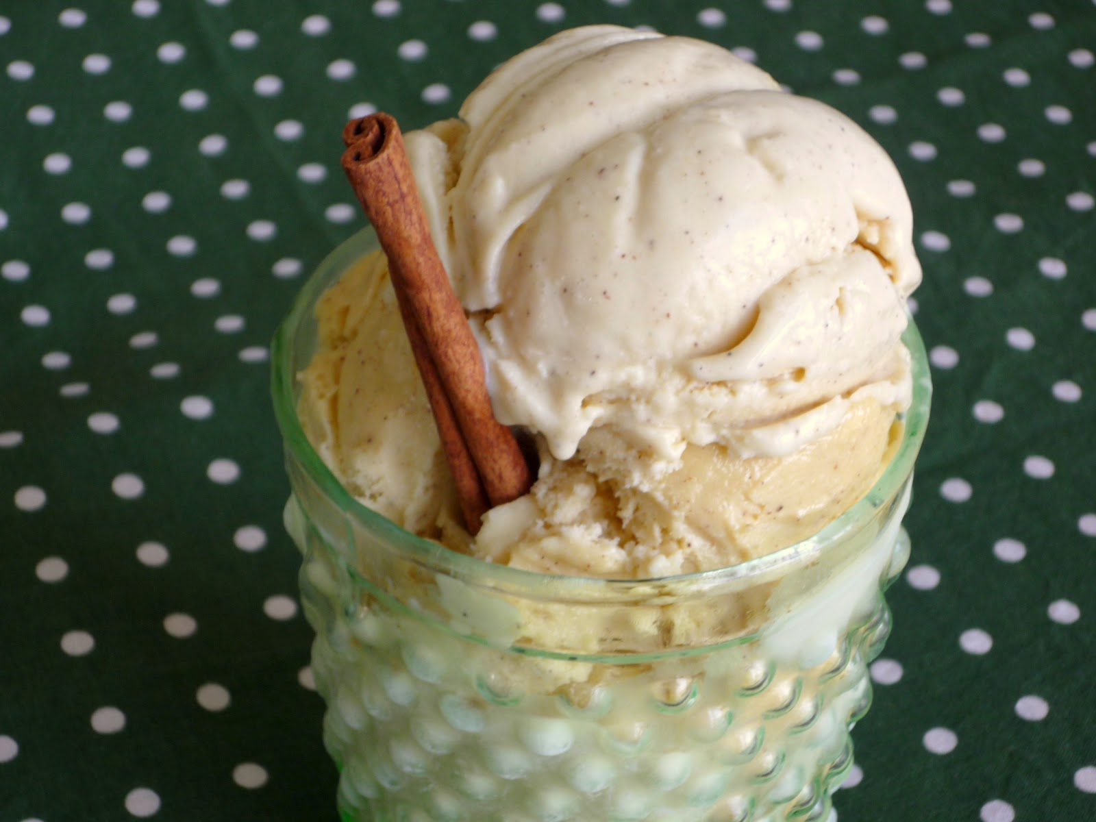 Ice cream Honey Cinnamon Ice Cream 2