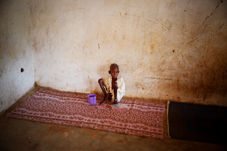 Muslim enclave of Begoua mosque in PK12 area. 2500 muslims, mostly Peuls, took refuge there with low access to food and health. Many children suffer from malnutrition. They are regularly attacked by Antibalakas with grenade, rifles and machete. (Photo Credit: William Daniels/Panos)