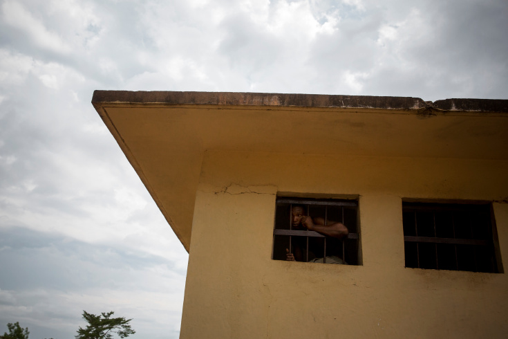 Bangui. The Kasaï jail in Bangui where detainees can regularly escape. The staff hasn't been paid for 6 months. One of the main problem for CAR now is that justice doesn't exist. The court doesn't work. Employees are not paid. (Photo Credit: William Daniels/Panos)