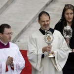 ss-140427-canonization-mass-vatican-08.nbcnews-ux-1360-900