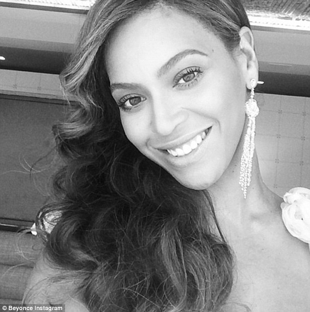 Beyoncé, who attended Kelly Rowland and Tim Weatherspoon’s wedding, in an Instagram photograph posted during the wedding weekend in May 2014 | Beyoncé/Instagram