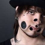 FACE PIERCING MAN