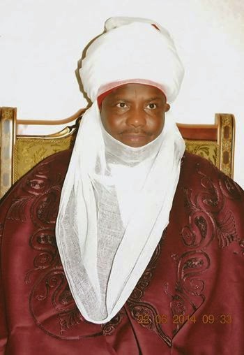 Aminu Tambuwal turbaned in by Sultan of Sokoto on September 27, 2014