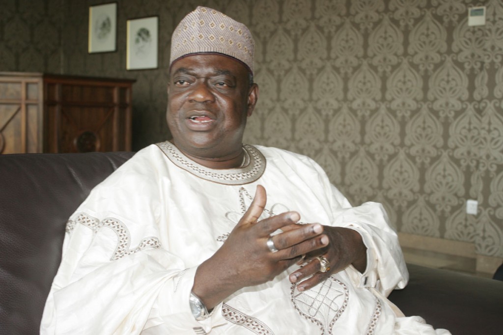 Babagida Aliyu, Niger, Looters, Treasury