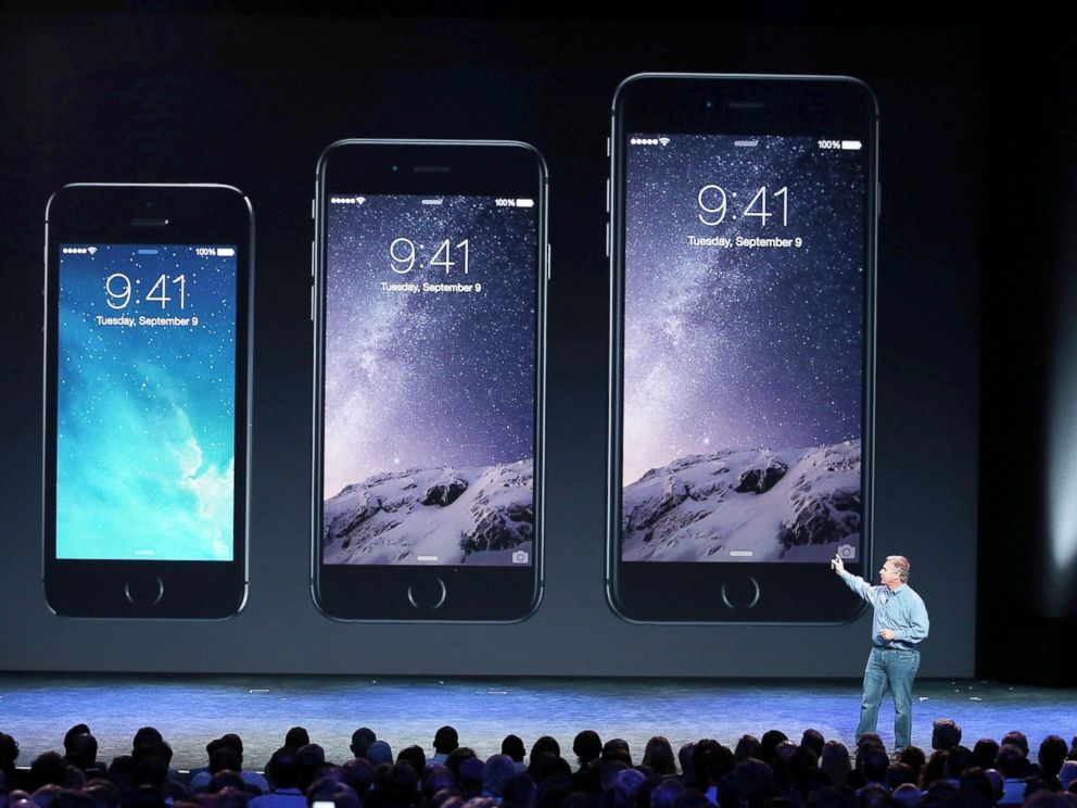 PHOTO: Apple Senior Vice President of Worldwide Marketing Phil Schiller announces the new iPhone 6 during an Apple special event at the Flint Center for the Performing Arts, Sept. 9, 2014, in Cupertino, Calif. [Photo Credit: Justin Sullivan/Getty Images]