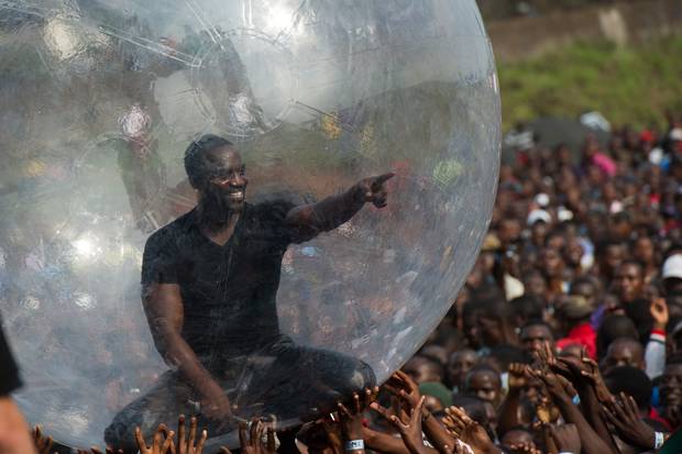 Akon performing in a bubble in DR Congo on September 1, 2014 (Photo Credit: