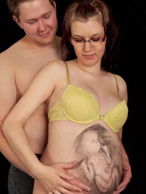 awkward-pregnancy-photos9