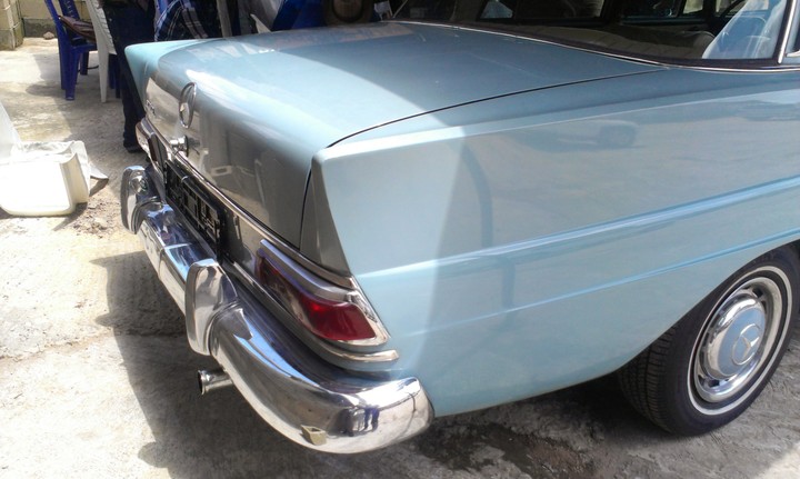 Official car of Governor Ayo Fayose of Ekiti state sworn in on Wednesday, October 16, 2014 (Photo Credit: Nairaland)