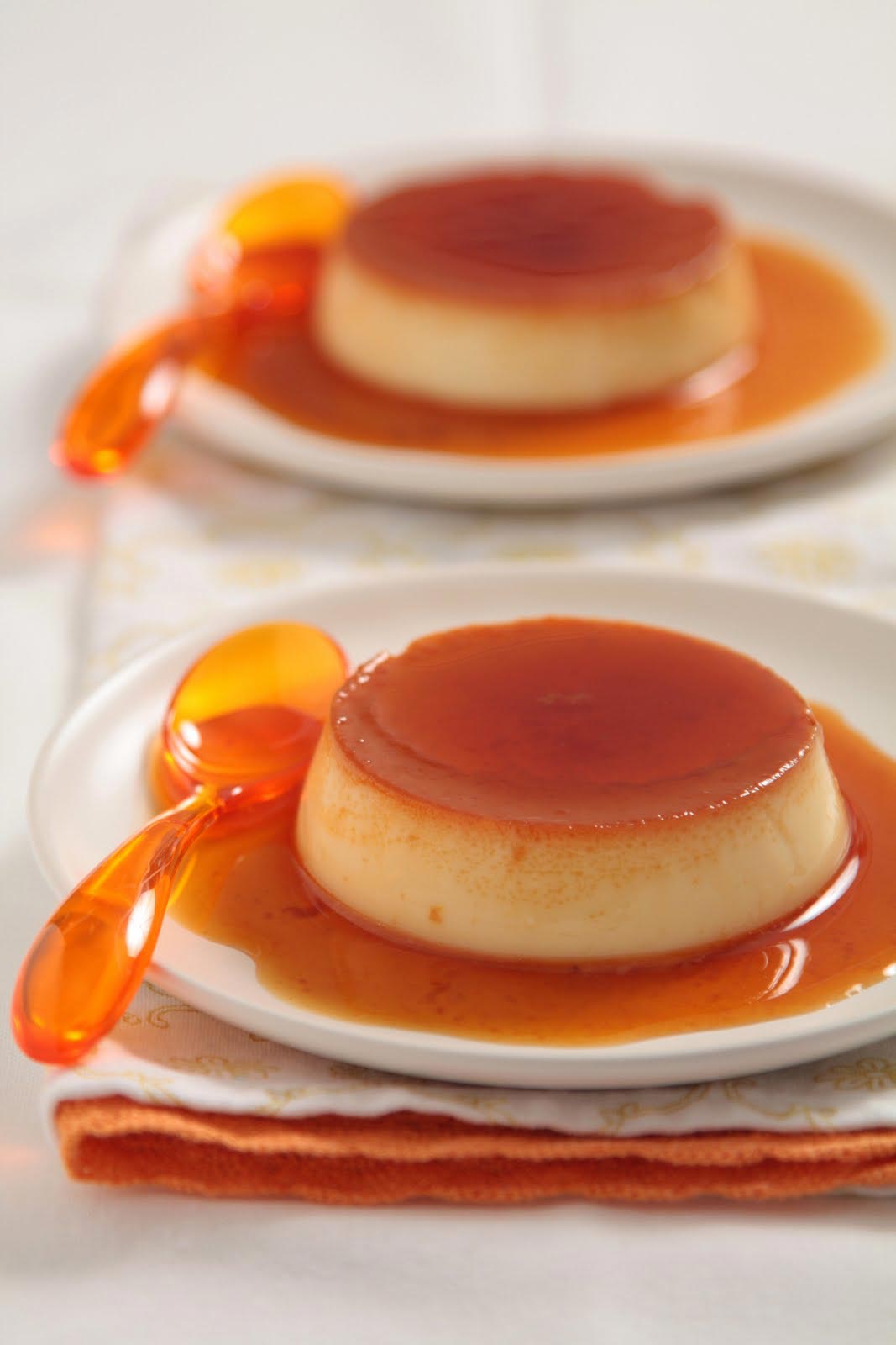 Creme-Caramel-Hungry-cRavings