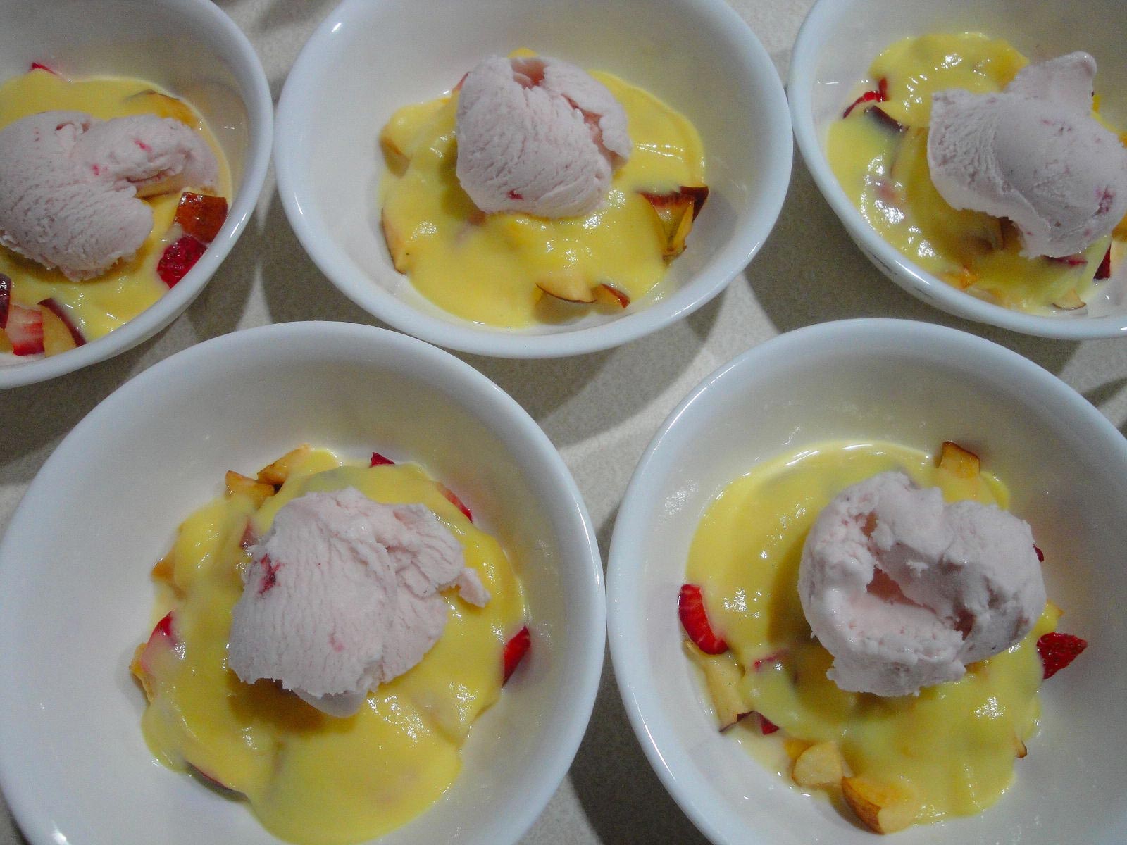 Fruit-Salad-with-Ice-Cream-and-Custard-Gallery-Hip