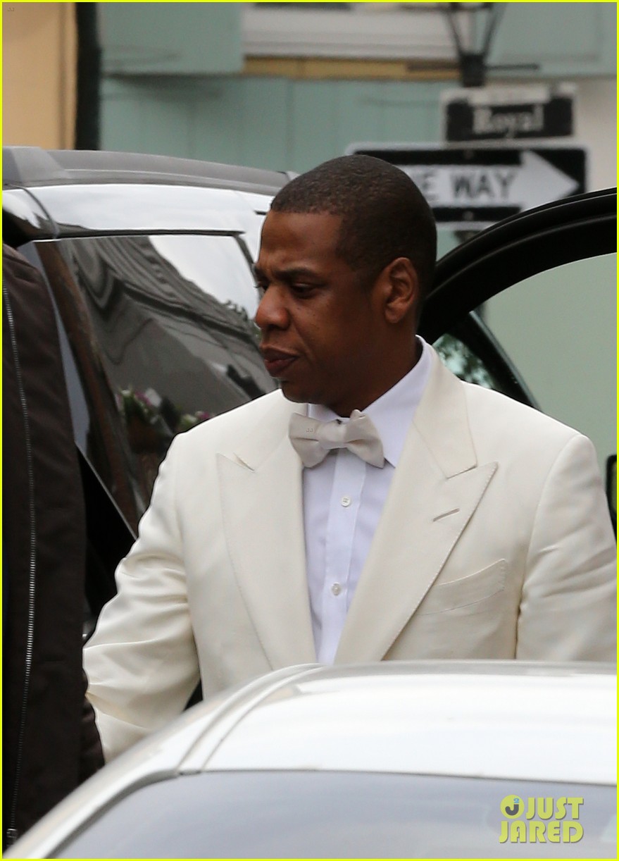 Beyonce, Jay-Z and Blue Ivy Arrive at Solange Knowles Wedding