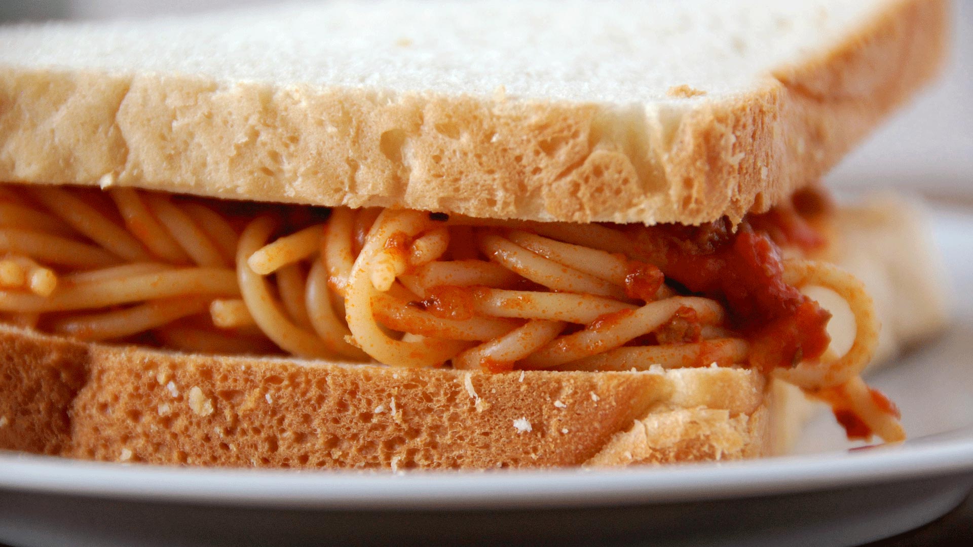 spaghetti-sandwich