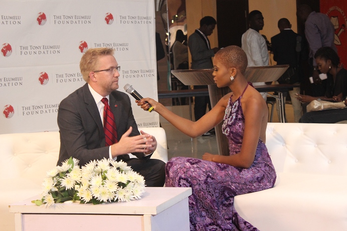 Zainab Balogun & Dr. Wiebe Boer (692x461)