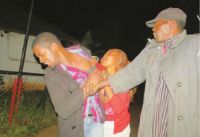 A married pastor, Proud Zulu was engaged in a street fight by his girlfriend, Virginia Ndoro after after she caught him with other women in a bar in Zimbabwe. (Photo Credit: Myzimbabwe.co.zw)