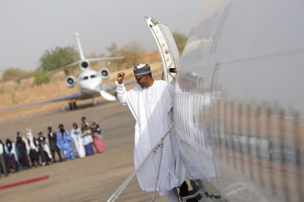 President Buhari In ChadPhoto credit: omonlakiki/twitter)