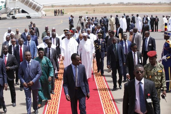 President Buhari In Chad with Idriss deby Photo credit: omonlakiki/twitter)