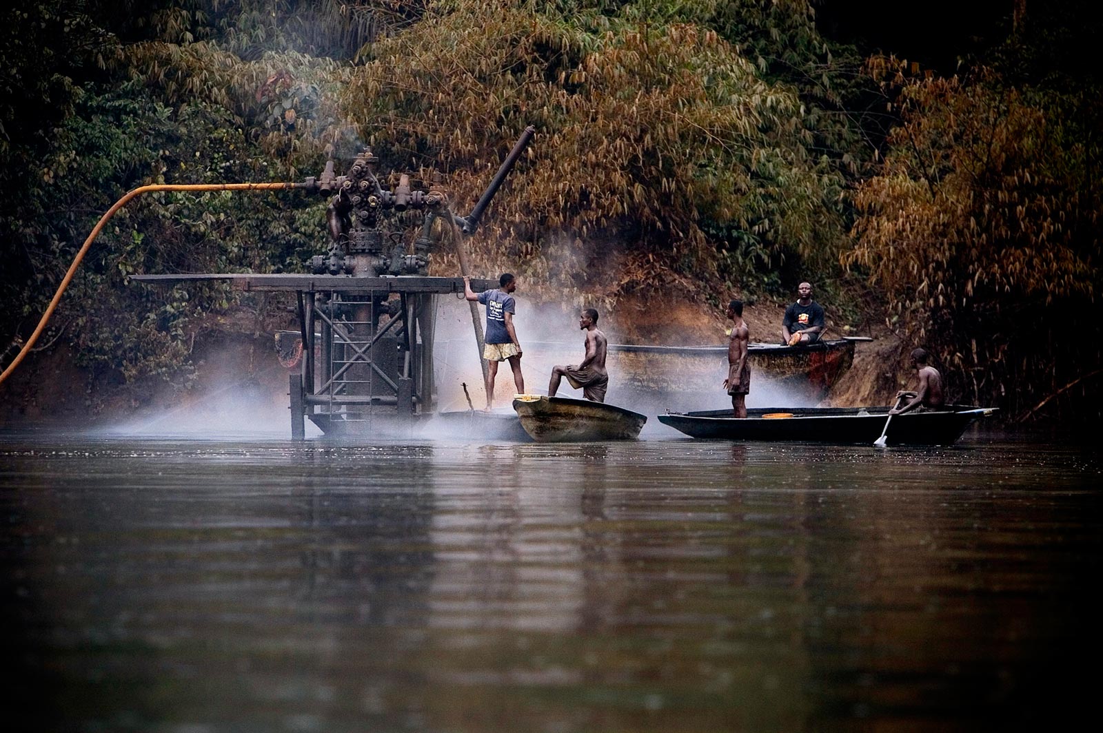 Niger Delta Avengers Nigeria Troops MEND