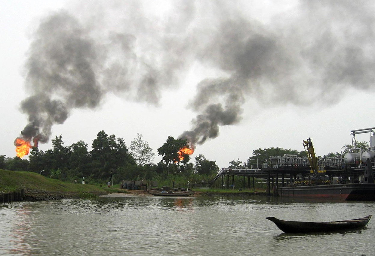 Niger Delta Avengers Nigeria Troops MEND