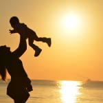 mother and child 429158_1920