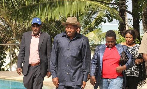 President Goodluck Jonathan (2nd left), his son, Ariwera (on his left) and wife, Dame Patience vacationing in Kenya, August 2015 (Photo Credit: LIB)