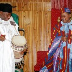 President Goodluck Jonathan left Receving a Gift of a Talking drum from the  Alafin  of Oyo Oba Lamidi Olayiwola Adeyemi  in his Palace in Oyo 15th Feb 2014