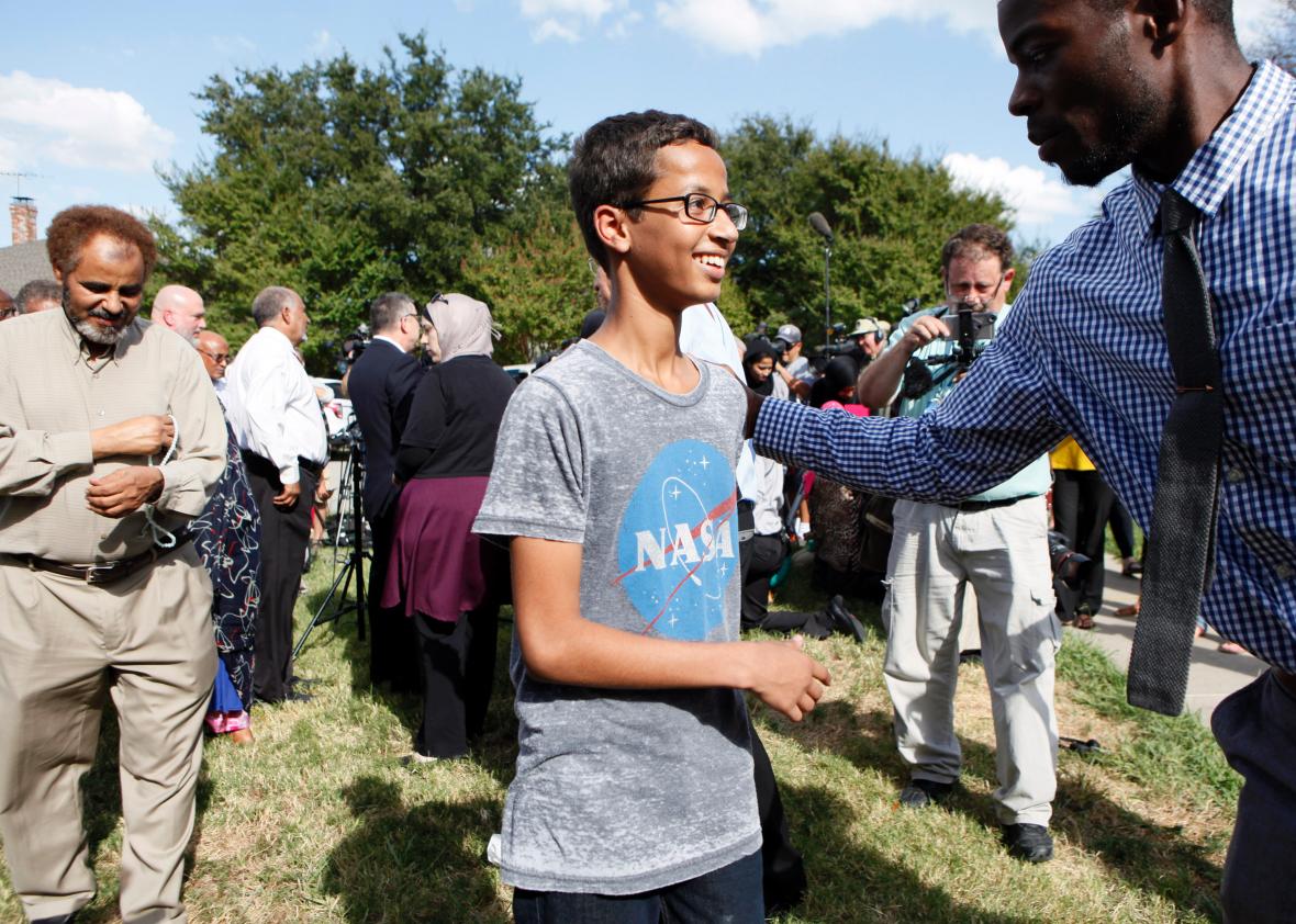 Days after 14-year-old Ahmed Mohamed was arrested for bringing a homemade clock to MacArthur High School in Irving, Texas, which school officials mistakenly suspected was a bomb, the school has stated it would 
