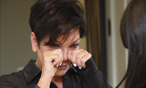 Kris Jenner burst into tears on the Sept. 27 episode of E!'s Keeping Up With the Kardashians |E!