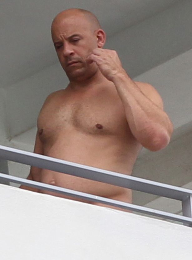 Actor-Vin-Diesel-on-a-balcony-in-Miami-Beach (1)