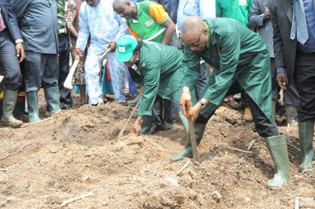 Governor Olusegun Mimiko and his wife, Kemi (right) leading the way in the back-yard farming in Akure, in Ondo State February 2016