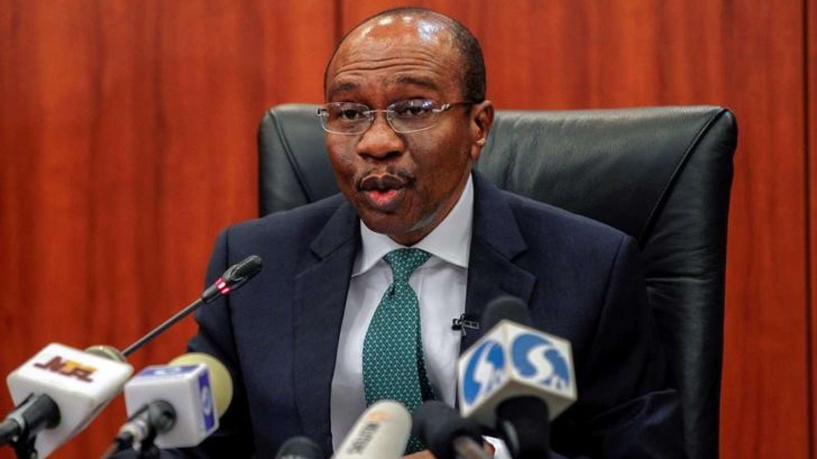 central bank, naira notes, cryptocurrency ban, Godwin Emefiele, CBN, Skye Bank, Shehu Mikail, Boniface Okezie nigeria