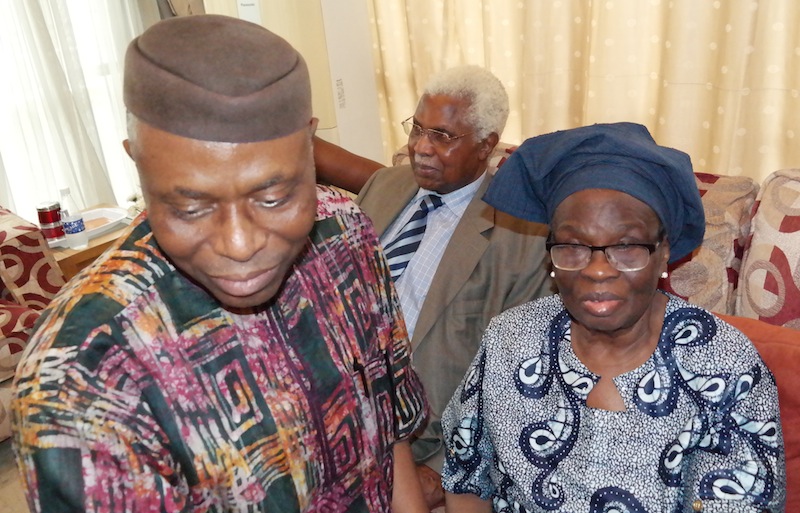 Ondo State Governor, Dr Olusegun Mimiko, Former Vice President, Dr Alex Ekwueme and Wife of the deceased, Dr Mrs Grace Braithewaite, during a condolence visit by Governor Mimiko to Late Braithwaite's family on Wednesday, April 6, 2016 | Ondo TV