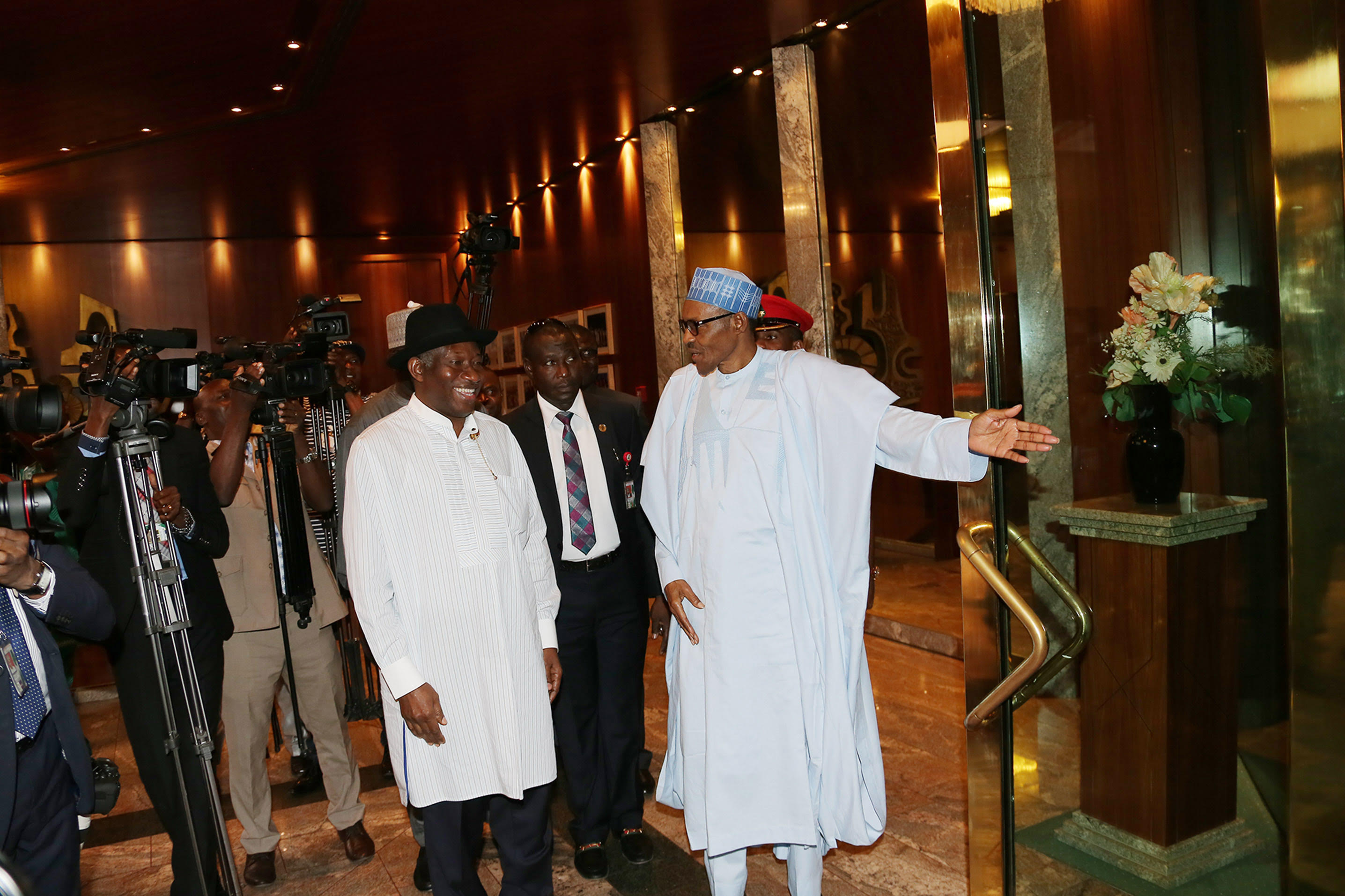 President Buhari receives former President Goodluck Jonathan at the Presidential Villa, Aso Rock, Abuja on August 3, 2016 | Sunday Aghaeze/State House Photo