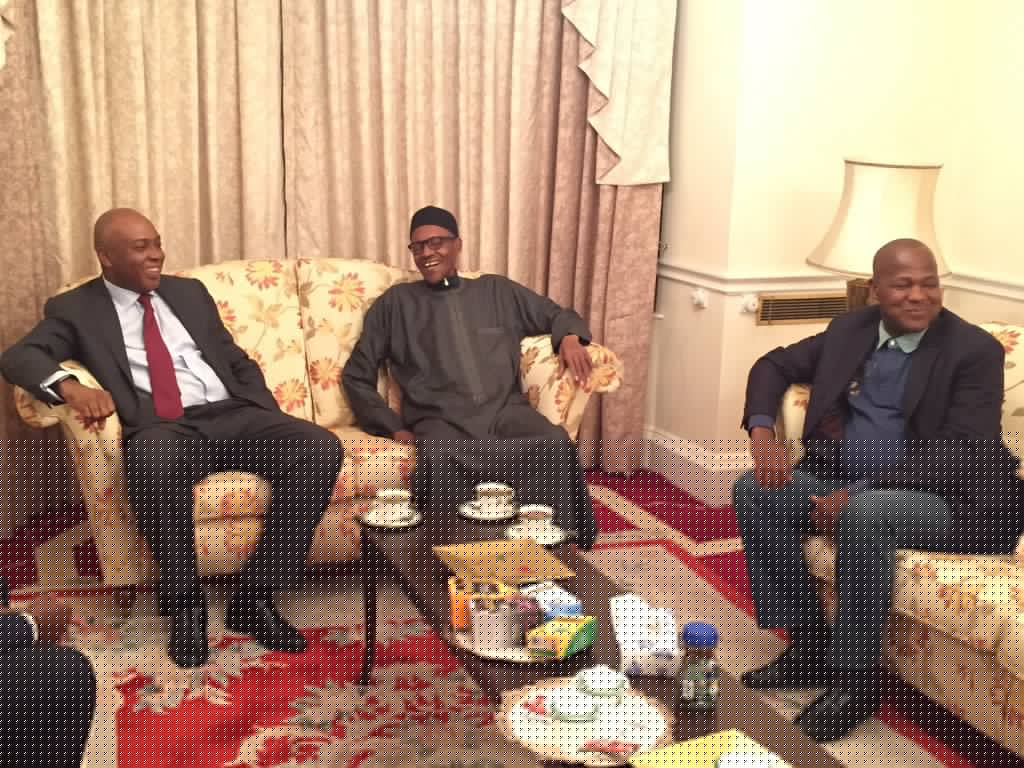 President Muhammadu Buhari (2nd right), Senate President Bukola Saraki, (3rd right), Speaker Yakubu Dogara (right), and Senator Lawan at Abuja House in London