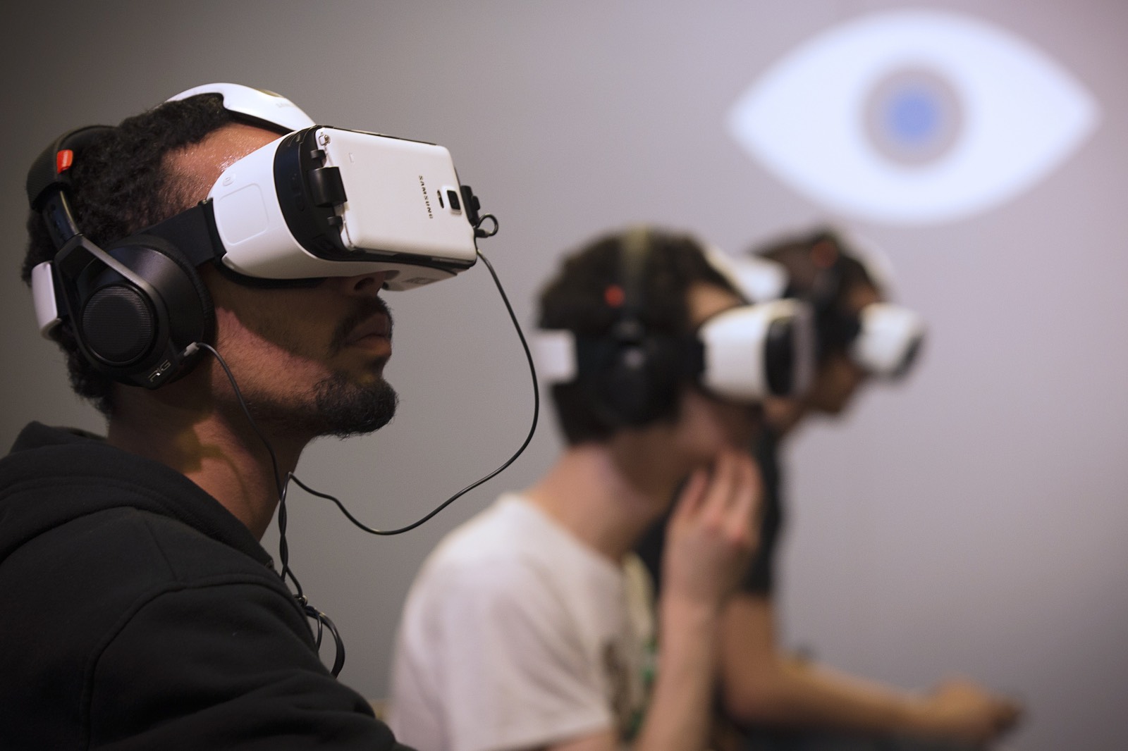 gaming futuristic, virtual reality 