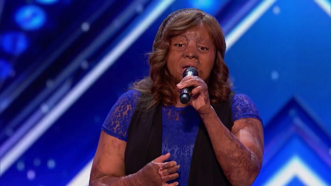 Kechi Okwuchi, Sosoliso Plane Crash Survivor