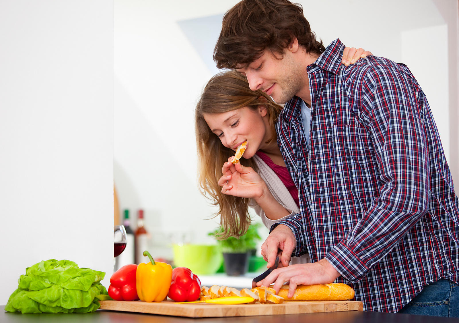thinking facts marriage couple love cooking kitchen