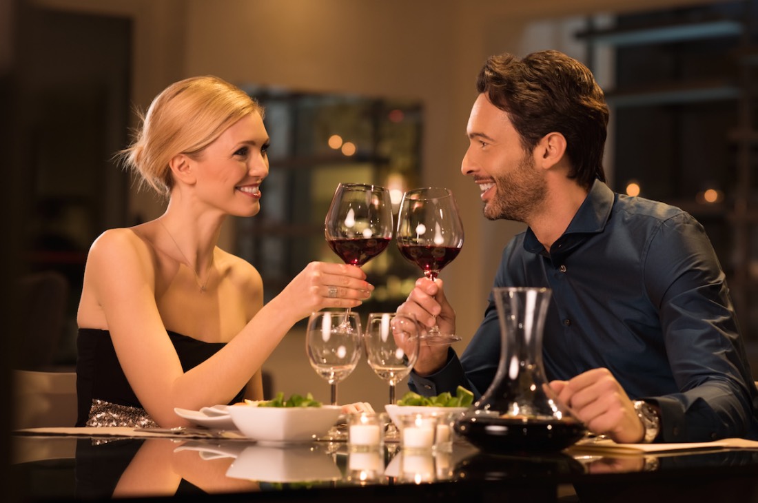 couple wine date