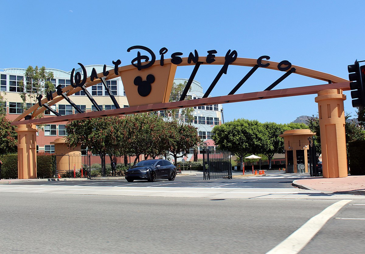Walt Disney Studios entrance at Alameda | Wikipedia