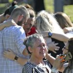 ct-florida-high-school-shooting-photos-2018021-018