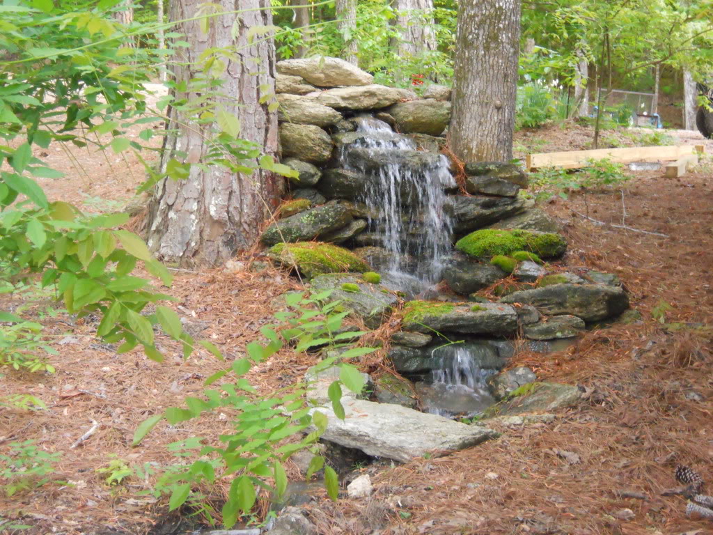 outdoor water fountain gardens