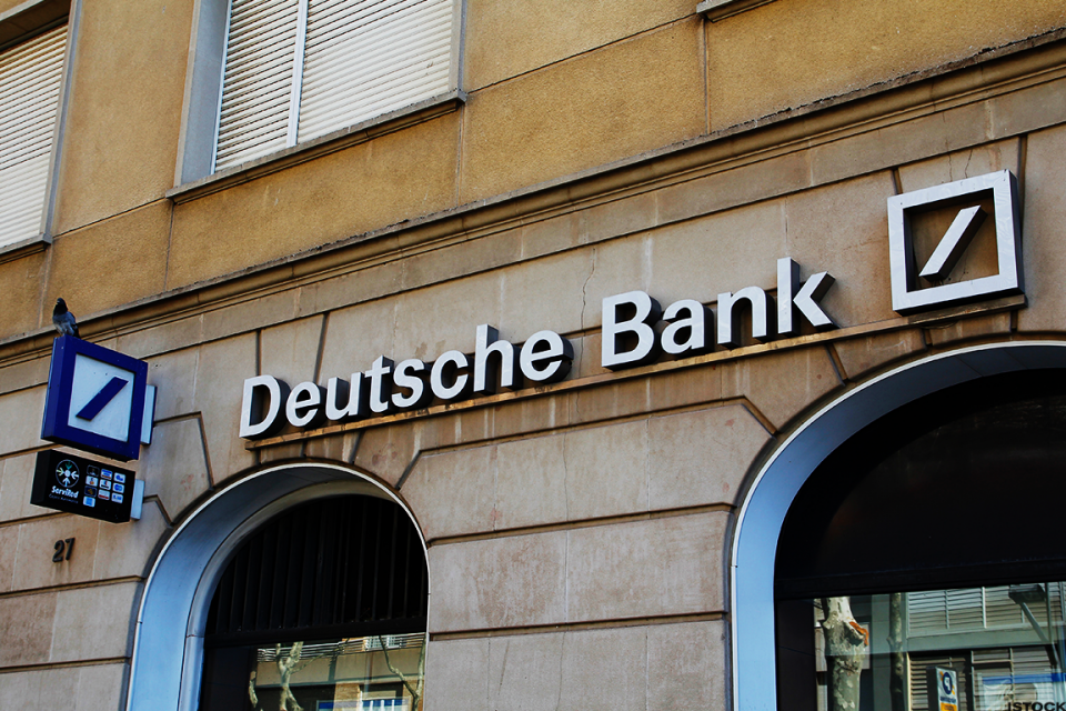 Deutsche Bank, Money, Customer