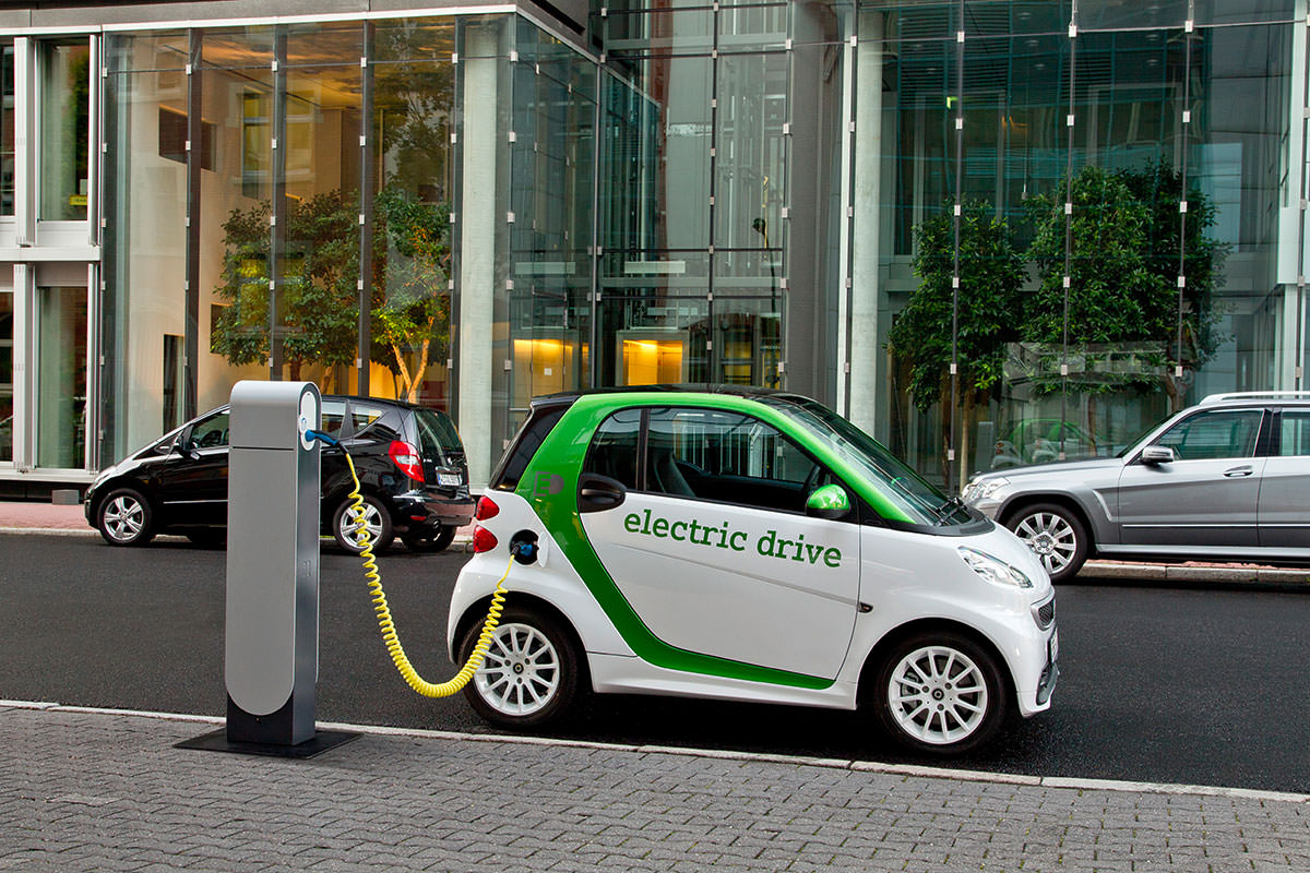 saving the world 11_china_220 electric cars electric car