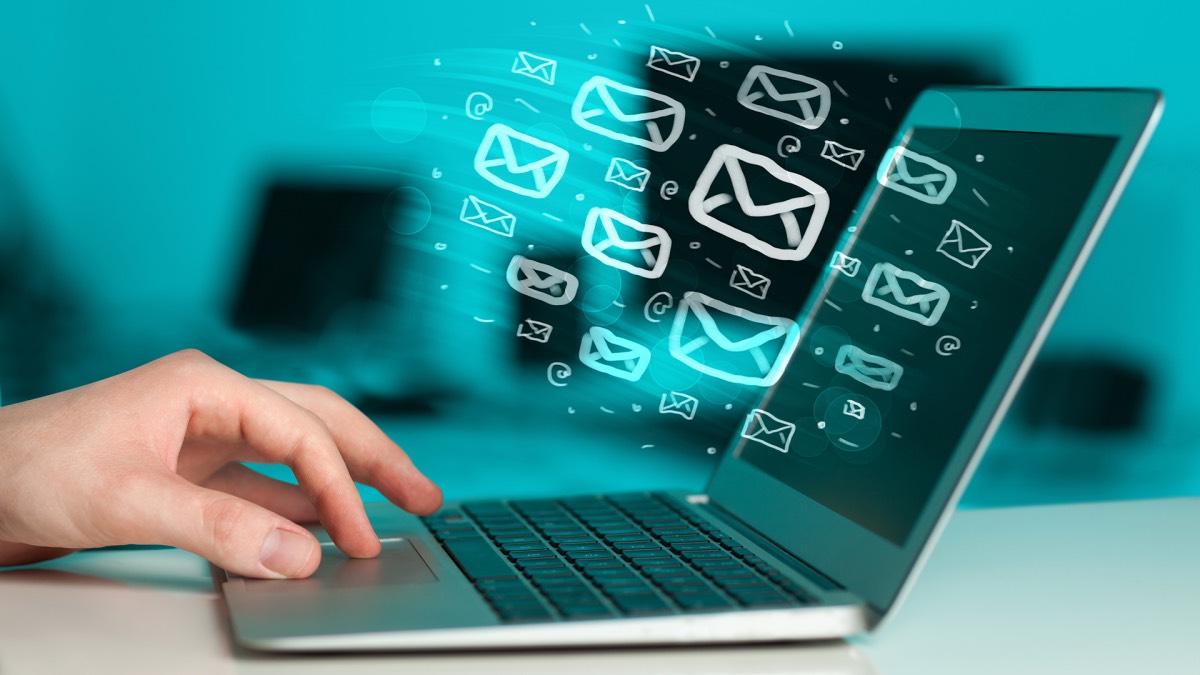 email marketing laptop system digital email marketing