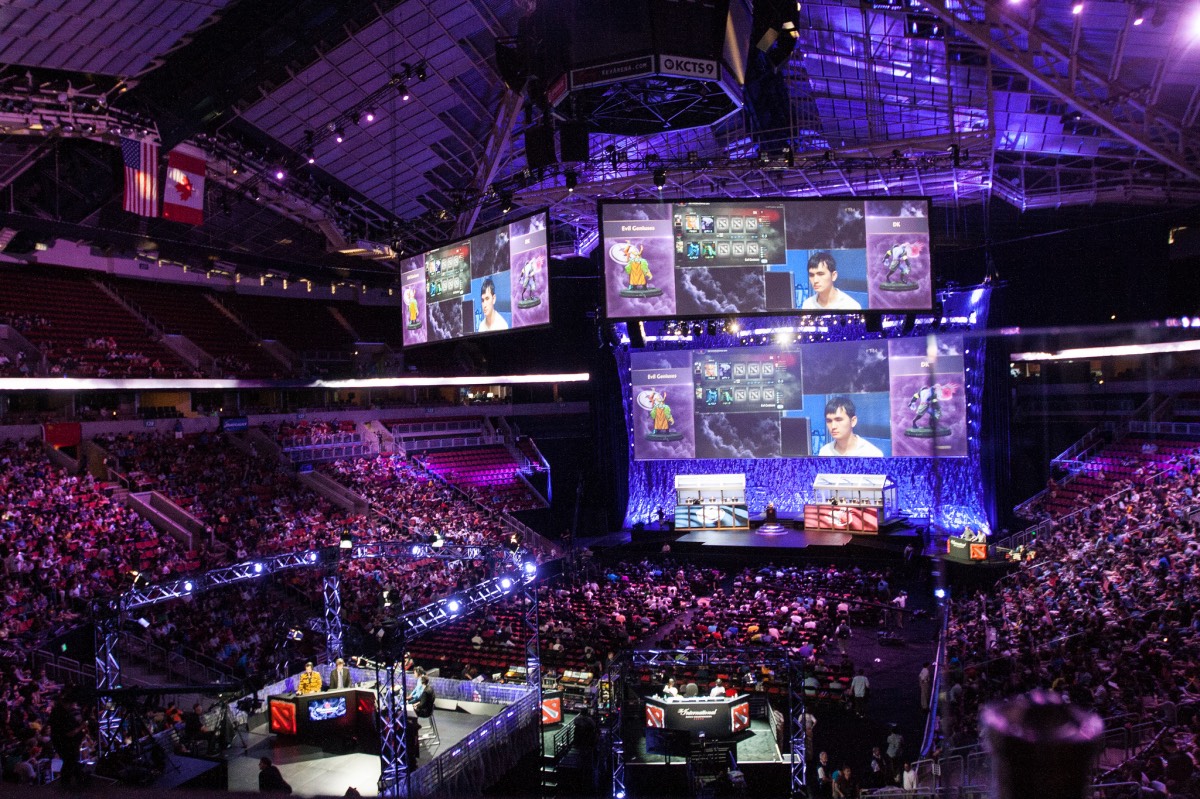 The multi-media crew works at The International to compete for Dota 2 championship at KeysArena, Seattle, US in July 2014 | Jakob Wells/Flickr